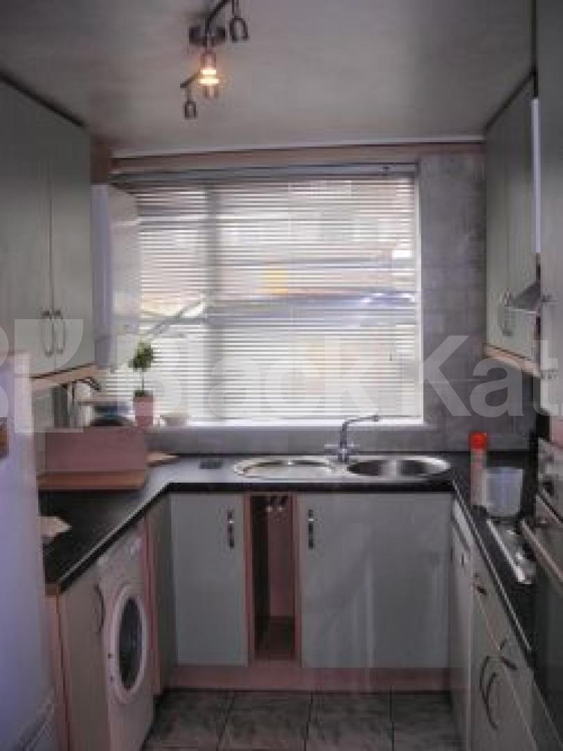 			4 Bedroom, 1 bath, 1 reception Flat			 Turpin Way, ARCHWAY N19